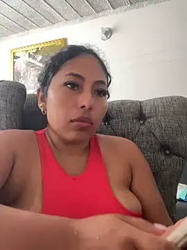 Stripchat Adult Webcam of emmyjhonson07