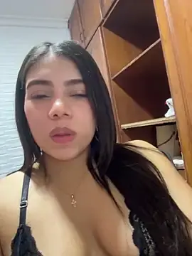 Stripchat Free Porn Cam of Luna_rousse26
