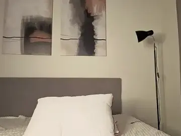 Stripchat Live Sex of elfinvibes