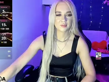 Stripchat Free Porn Cam of CrystalGirl99