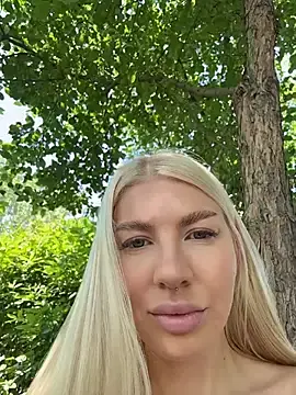 Stripchat Sex Cam of NewLale