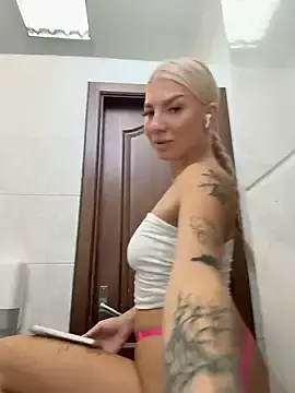 Stripchat Live Porn of NewLale