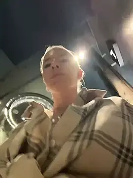 Stripchat Watch Live Sex Cams of NewLale