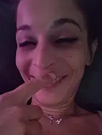 Stripchat Live Sex Cam of Viola43