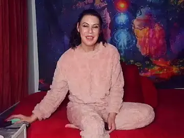 Stripchat Adult Webcams of Juicy_Lucy