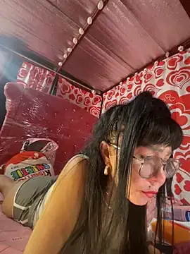 Stripchat Sex Cam of sweetieme