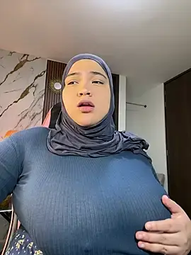 Stripchat Live Sex Cam of sweetmuslim01