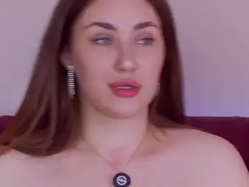 Stripchat Best live sex cam show of KiraBarlows