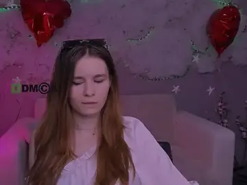 Stripchat Live Sex Cam of angie_foxy1