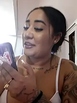Stripchat Sex Cam of Valentina_Tilly