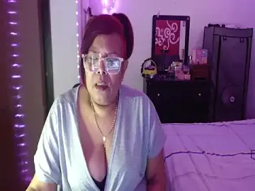 Stripchat Live Sex Cam of curvy_12
