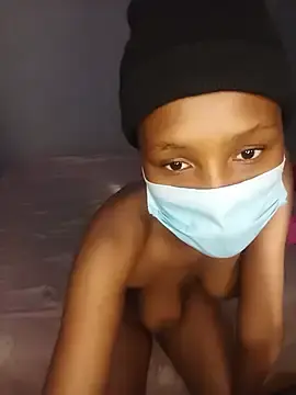 Stripchat Free Porn Cam of BigAndPuddin