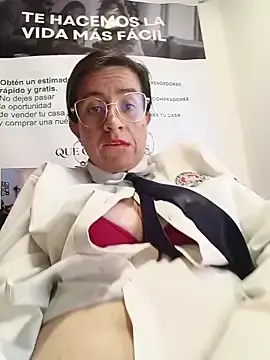 Stripchat Sex Cam of Valentina--1