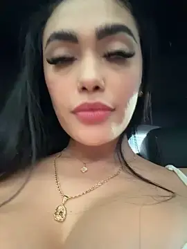 Stripchat Live Porn of emma_andrew1