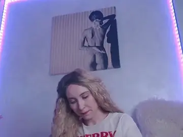 Stripchat Live Sex Cam of EmberLuna_