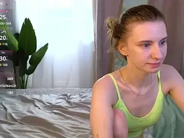 Stripchat Adult Webcams of kaleriyaa_