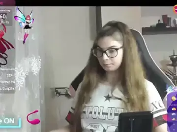 Stripchat Free Live Porn of sweetbabygirlforyou