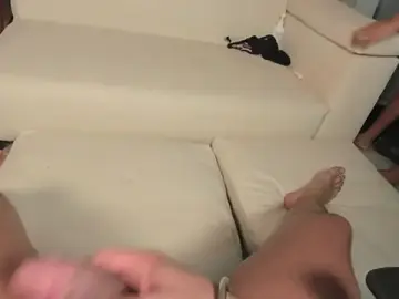 Stripchat Watch Live Sex Cams of Sweat_skin2