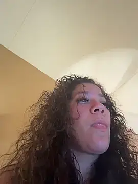 Stripchat Free Porn Cam of Bigbuttbrooklynn