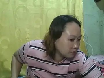 Stripchat Free Live Porn of prettywetmom88