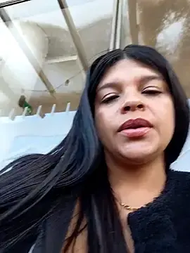 Stripchat Watch Live Sex Cams of Layla-daring