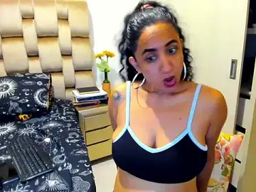 Stripchat Live Sex Cam of alaskmiller1