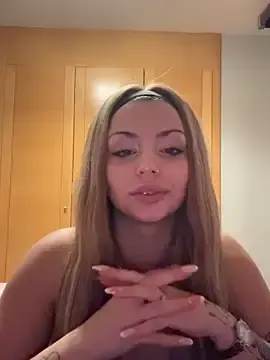 Stripchat Adult Webcam of Noeliagglow