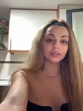 Stripchat Live Sex Cam of Noeliagglow