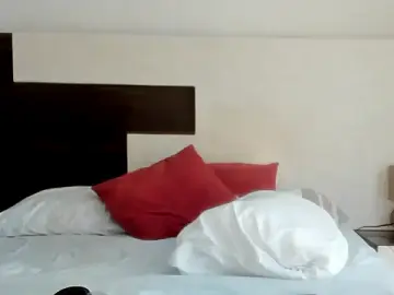 Stripchat Sex Cam of SexyCaitlynHot