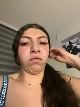 Stripchat Live Sex Cam of arieel__722