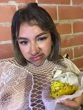 Stripchat Live Sex Cam of liahot69