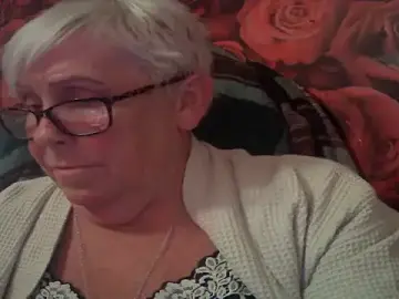 Stripchat Live Porn of Playful_MILF_Demi