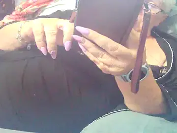Stripchat Live Porn of Playful_MILF_Demi
