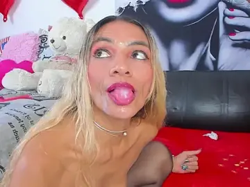 Stripchat Live Porn of Angeline_focus