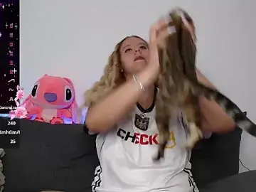 Stripchat Free Porn Cam of Mia_lou05