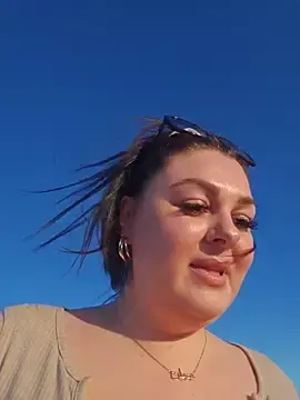 Stripchat Live Sex Cam of BaddieBellaUK