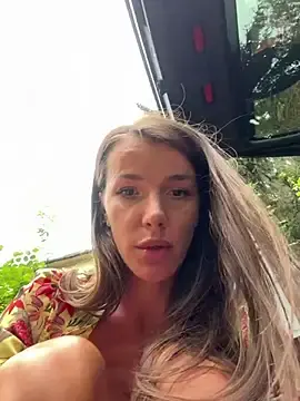 Stripchat Live Sex Cam of fit_vic