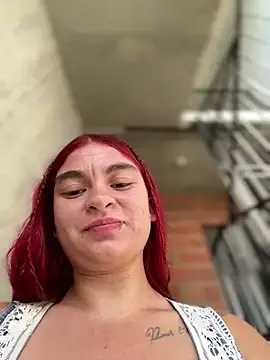 Stripchat Free Live Porn of MiaLujan_