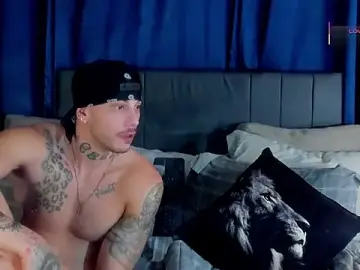 Stripchat Free Porn Cam of RickG_Oficial