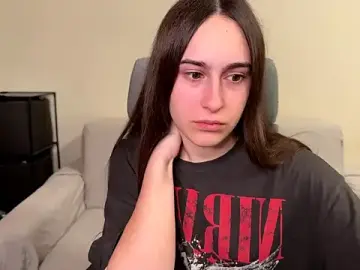Stripchat Free Porn Cam of AliceKolltt
