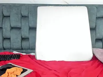 Stripchat Watch Live Sex Cams of IsiisLovei