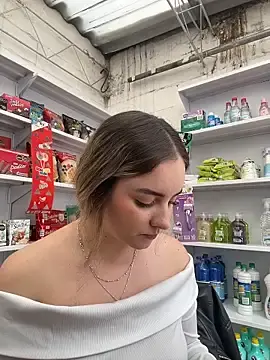 Stripchat Free Live Porn of imlindapink