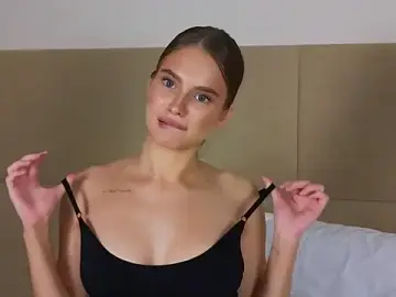 Stripchat Sex Cam of MishaVox