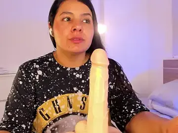 Stripchat Free Live Porn of miaa_daniels