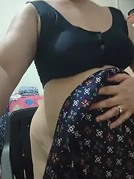 Stripchat Free Live Porn of HeartlessGirl