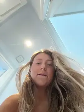 Stripchat Live Sex of curvyflawless