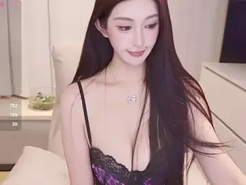 Stripchat Live Porn of Angelababy520_