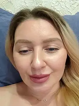Stripchat Live Sex Cam of LadyLolyPop_