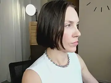 Stripchat Live Sex Cam of Mornin_G_Star