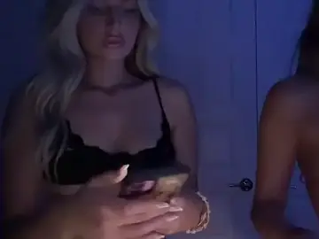 Stripchat Watch Live Sex Cams of Summerclarke